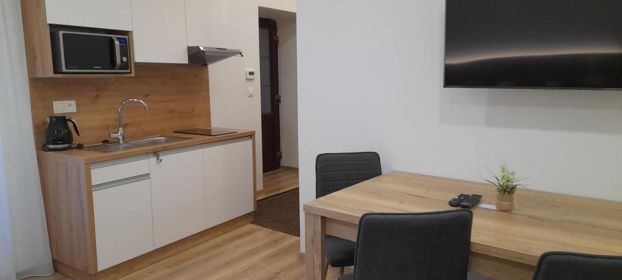 Apartmany Lumi เวลคี สลาวโคว์ ภายนอก รูปภาพ