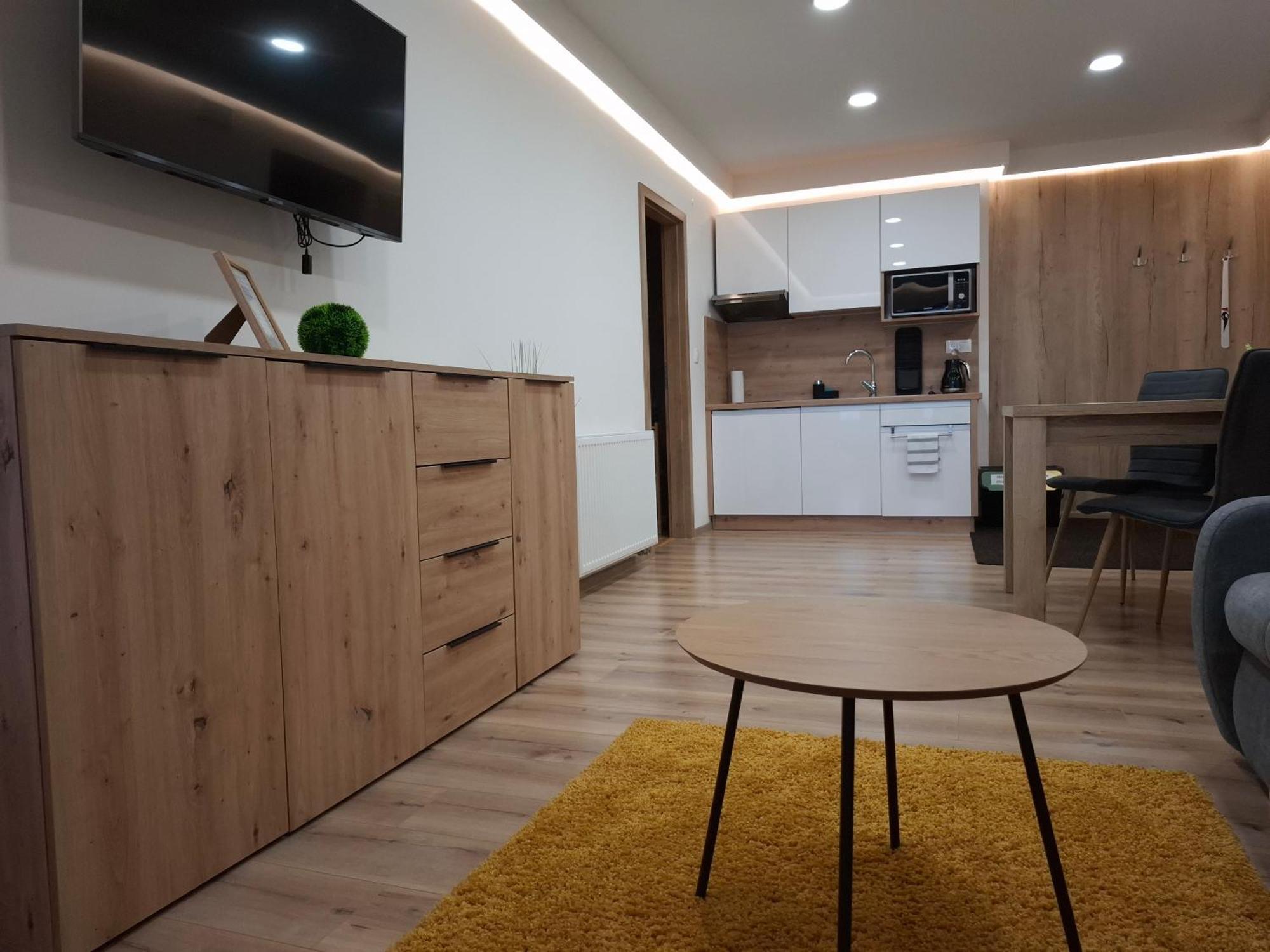 Apartmany Lumi เวลคี สลาวโคว์ ภายนอก รูปภาพ